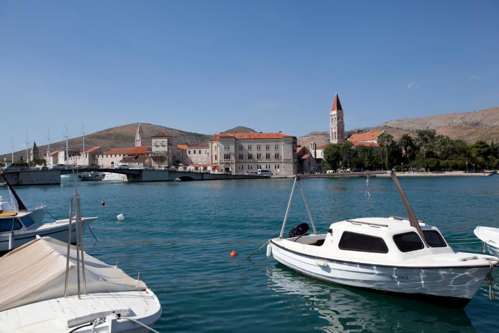 Villa Donna Trogir Exterior photo